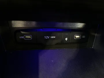 2022 Hyundai Tucson Hybrid - image 36