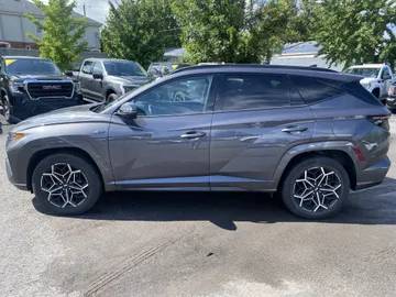 2022 Hyundai Tucson - image 4