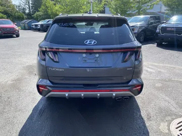 2022 Hyundai Tucson - image 6