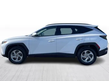 2023 Hyundai Tucson - image 11