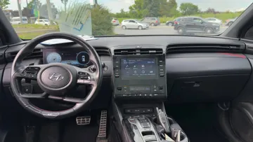 2022 Hyundai Tucson - image 9