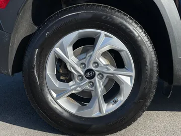 2023 Hyundai Tucson - image 7