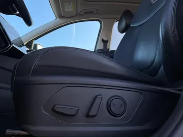 2023 Hyundai Tucson - image 25