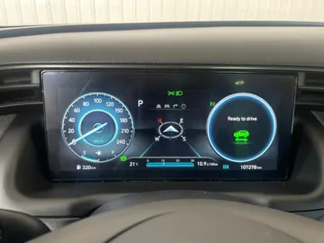 2024 Hyundai Tucson Hybrid - image 18