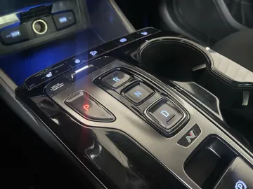 2024 Hyundai Tucson Hybrid - image 34