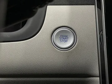 2024 Hyundai Tucson Hybrid - image 24