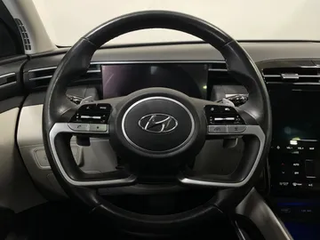 2024 Hyundai Tucson Hybrid - image 26