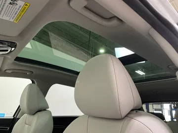 2024 Hyundai Tucson Hybrid - image 6
