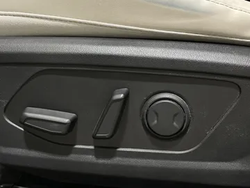 2024 Hyundai Tucson Hybrid - image 19