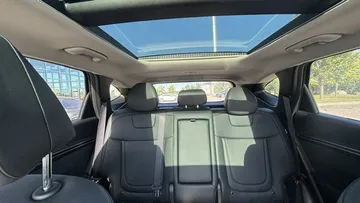 2024 Hyundai Tucson Hybrid - image 9