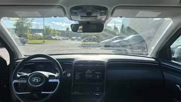 2024 Hyundai Tucson Hybrid - image 8