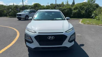 2020 Hyundai Kona - image 2