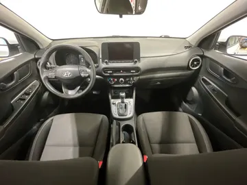 2022 Hyundai Kona - image 4