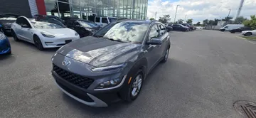 2022 Hyundai Kona - image 3