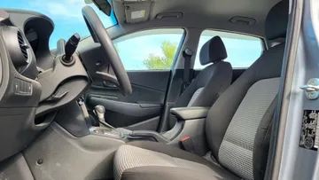 2021 Hyundai Kona - image 3