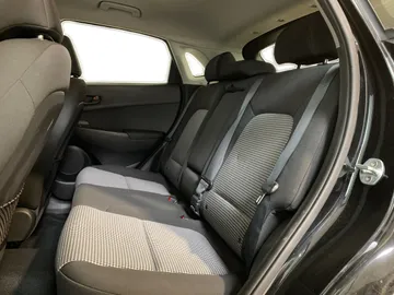 2018 Hyundai Kona - image 15