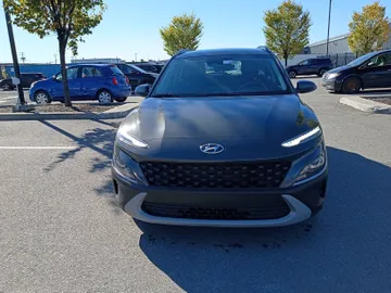 2023 Hyundai Kona - image 2