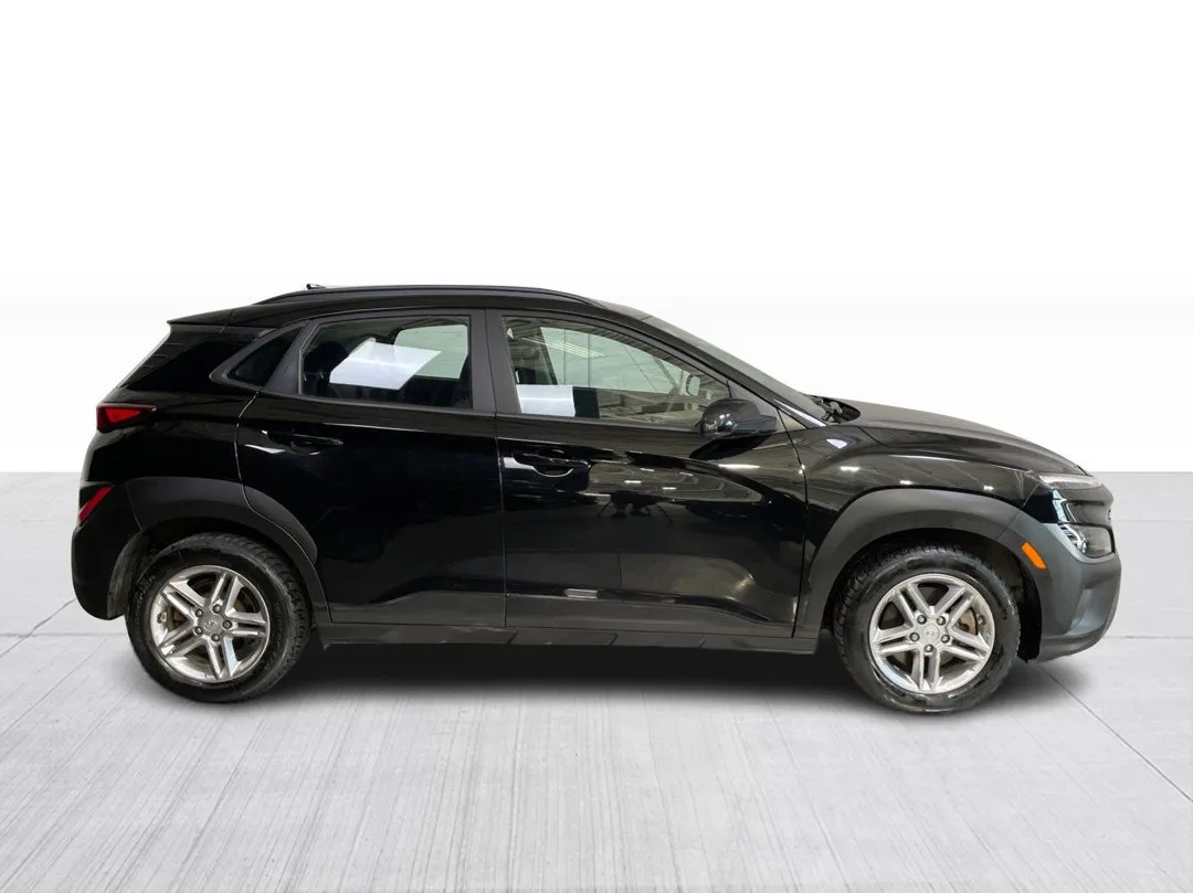 2022 Hyundai Kona — photo 2