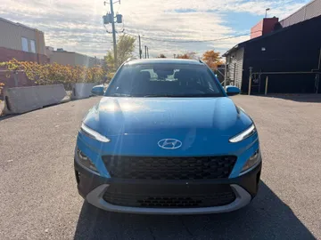2022 Hyundai Kona - image 2