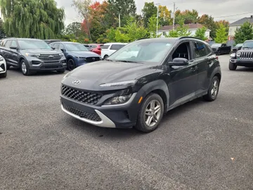 2022 Hyundai Kona - image 3
