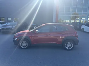 2022 Hyundai Kona - image 4