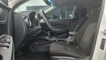 2022 Hyundai Kona - image 8