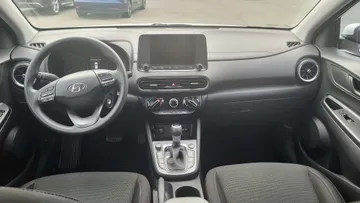 2022 Hyundai Kona - image 9