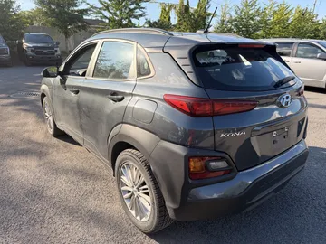 2021 Hyundai Kona - image 3