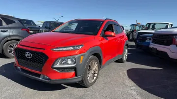 2020 Hyundai Kona - image 3