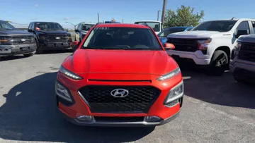 2020 Hyundai Kona - image 2