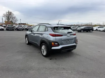 2018 Hyundai Kona - image 6
