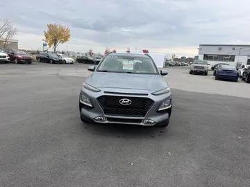 2018 Hyundai Kona - image 2