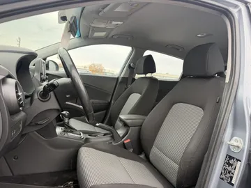2018 Hyundai Kona - image 9