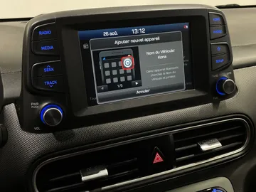 2020 Hyundai Kona Electric - image 25