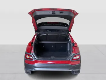 2020 Hyundai Kona Electric - image 13
