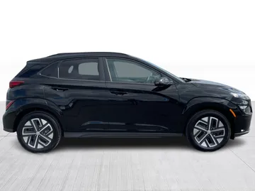 2023 Hyundai Kona Electric - image 2
