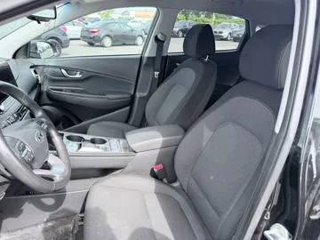 2023 Hyundai Kona Electric - image 8