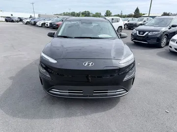 2023 Hyundai Kona Electric - image 2