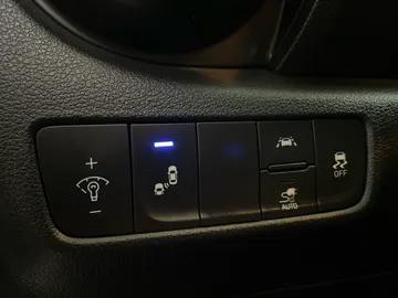 2021 Hyundai Kona Electric - image 30