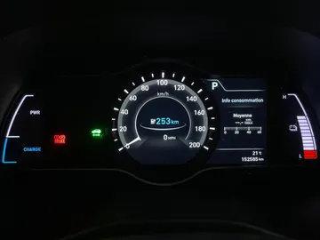 2021 Hyundai Kona Electric - image 17