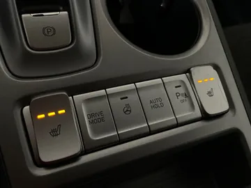 2021 Hyundai Kona Electric - image 25