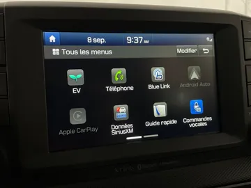 2021 Hyundai Kona Electric - image 7