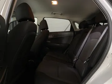 2021 Hyundai Kona Electric - image 15
