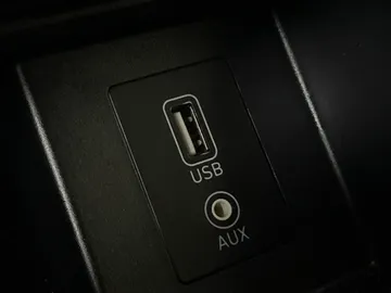 2021 Hyundai Kona Electric - image 27