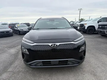 2019 Hyundai Kona Electric - image 2