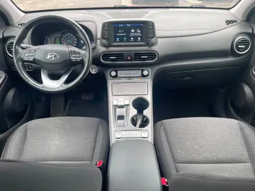 2021 Hyundai Kona Electric - image 9