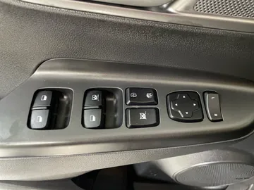 2021 Hyundai Kona Electric - image 25