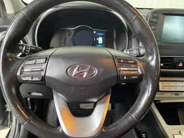 2021 Hyundai Kona Electric - image 17