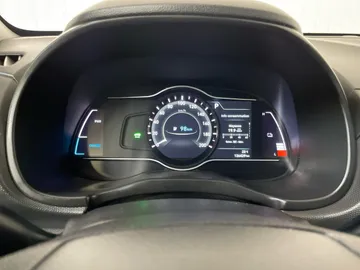2021 Hyundai Kona Electric - image 16
