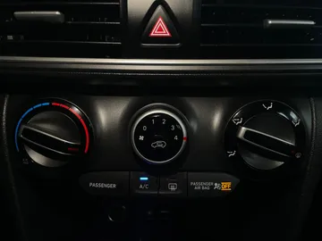 2018 Hyundai Kona - image 21